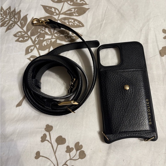 Bandolier HAILEY Black Leather Phone Case with Strap - Picture 3 of 9